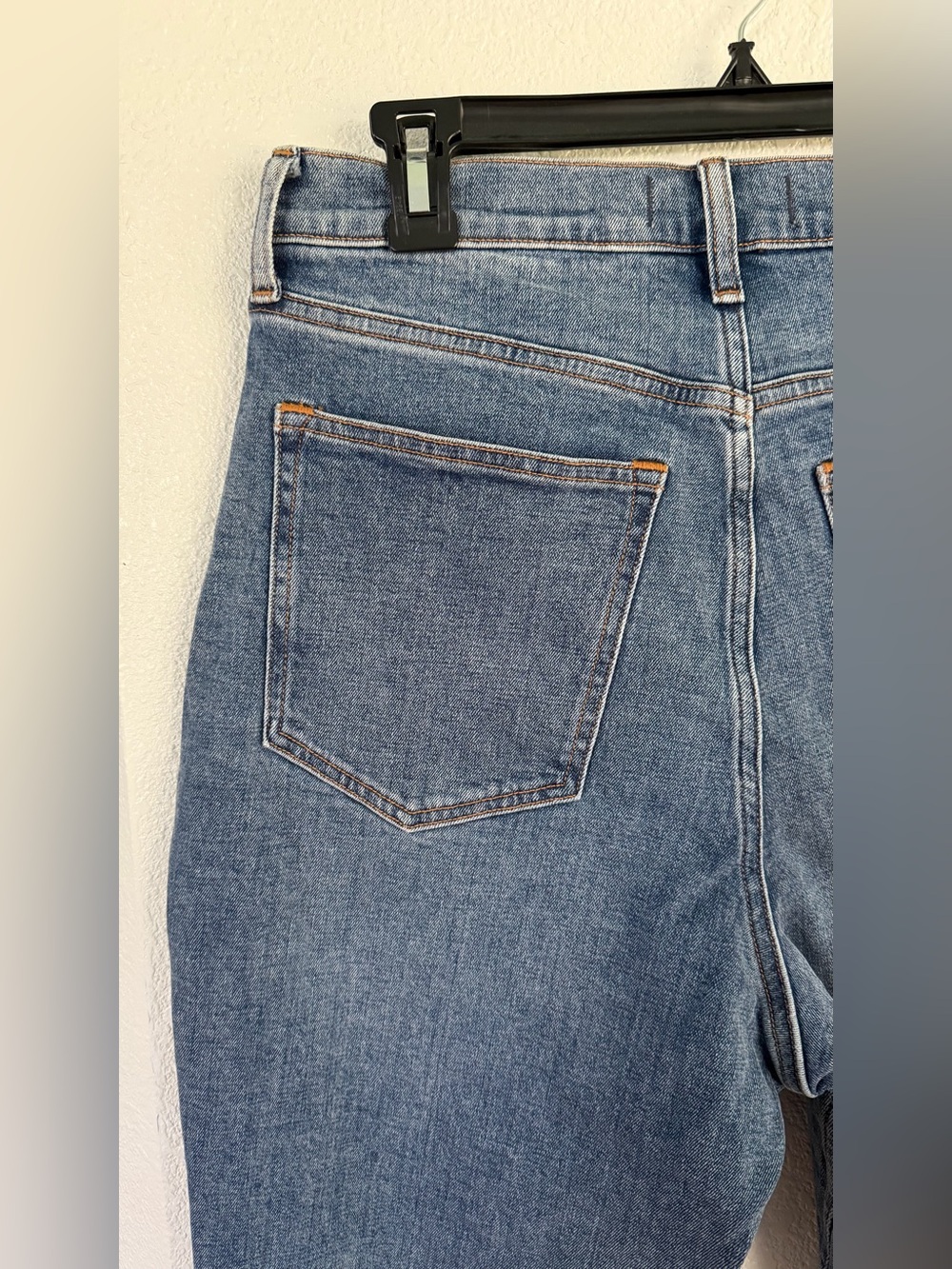 NWT Abercrombie Curve Love Ultra High Rise Slim Straight Jeans Size 30 - Picture 6 of 7